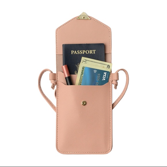 Cell Phone Purse With Heart Emblem - Picture 2 of 4